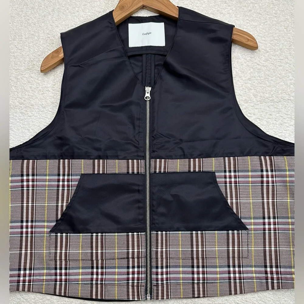 Goodfight Full Zip 100% Nylon Vest Black and Plaid Size XL New Without Tags - Picture 2 of 8